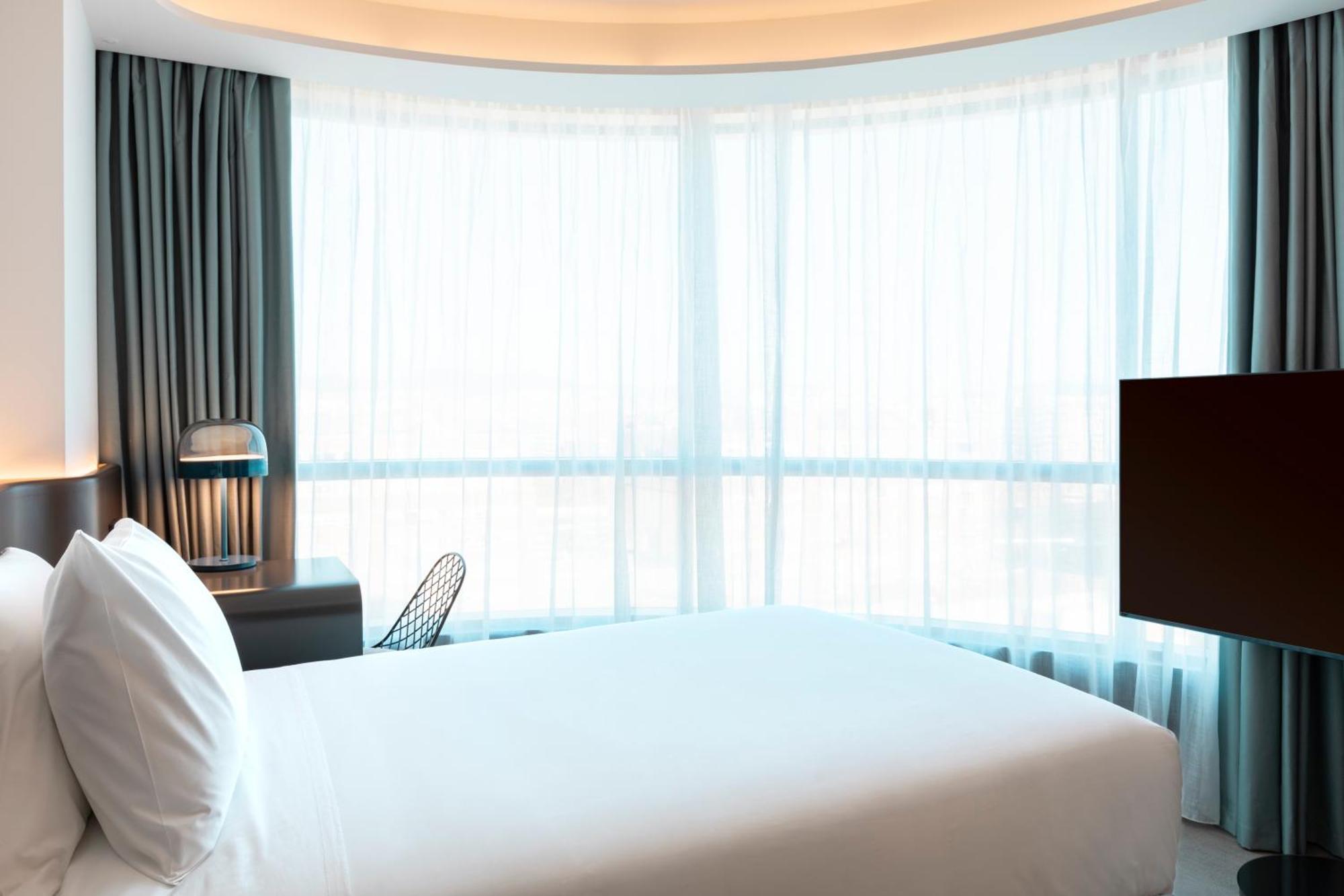 Labtwentytwo Barcelona, A Tribute Portfolio Hotel By Marriott Екстериор снимка