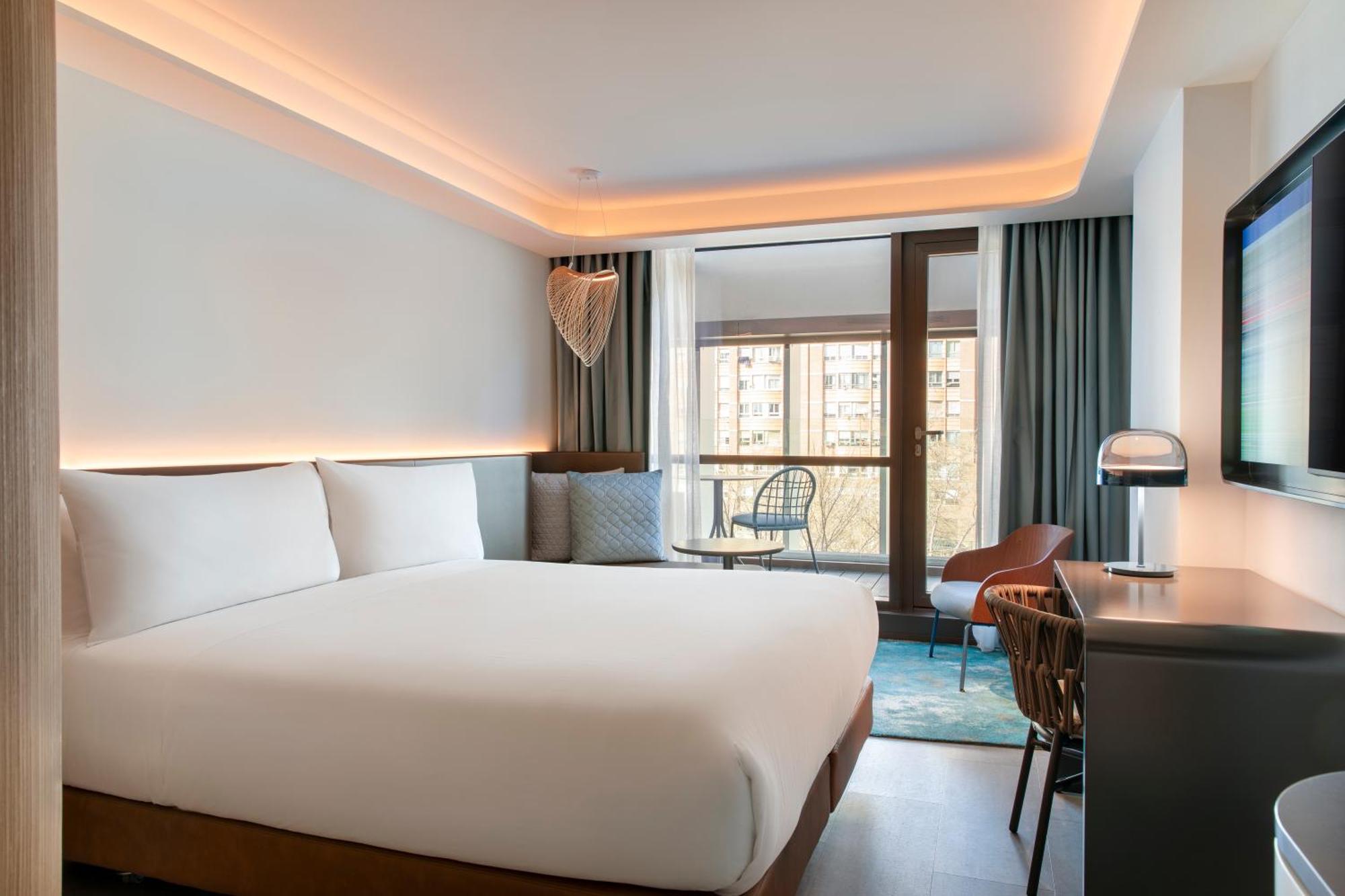 Labtwentytwo Barcelona, A Tribute Portfolio Hotel By Marriott Екстериор снимка