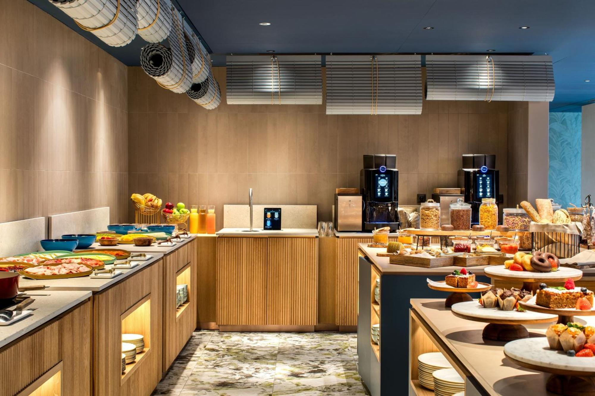 Labtwentytwo Barcelona, A Tribute Portfolio Hotel By Marriott Екстериор снимка