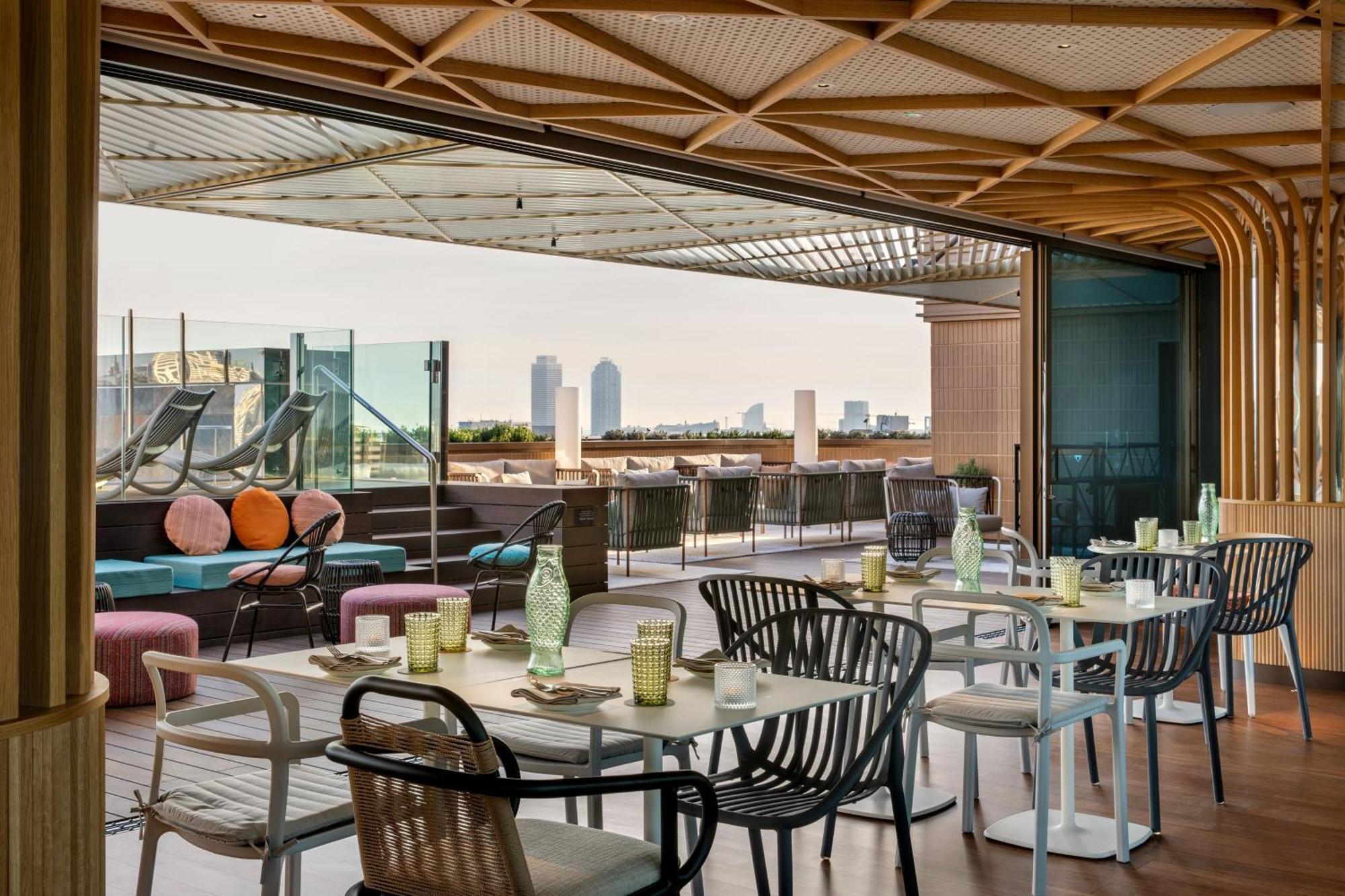 Labtwentytwo Barcelona, A Tribute Portfolio Hotel By Marriott Екстериор снимка