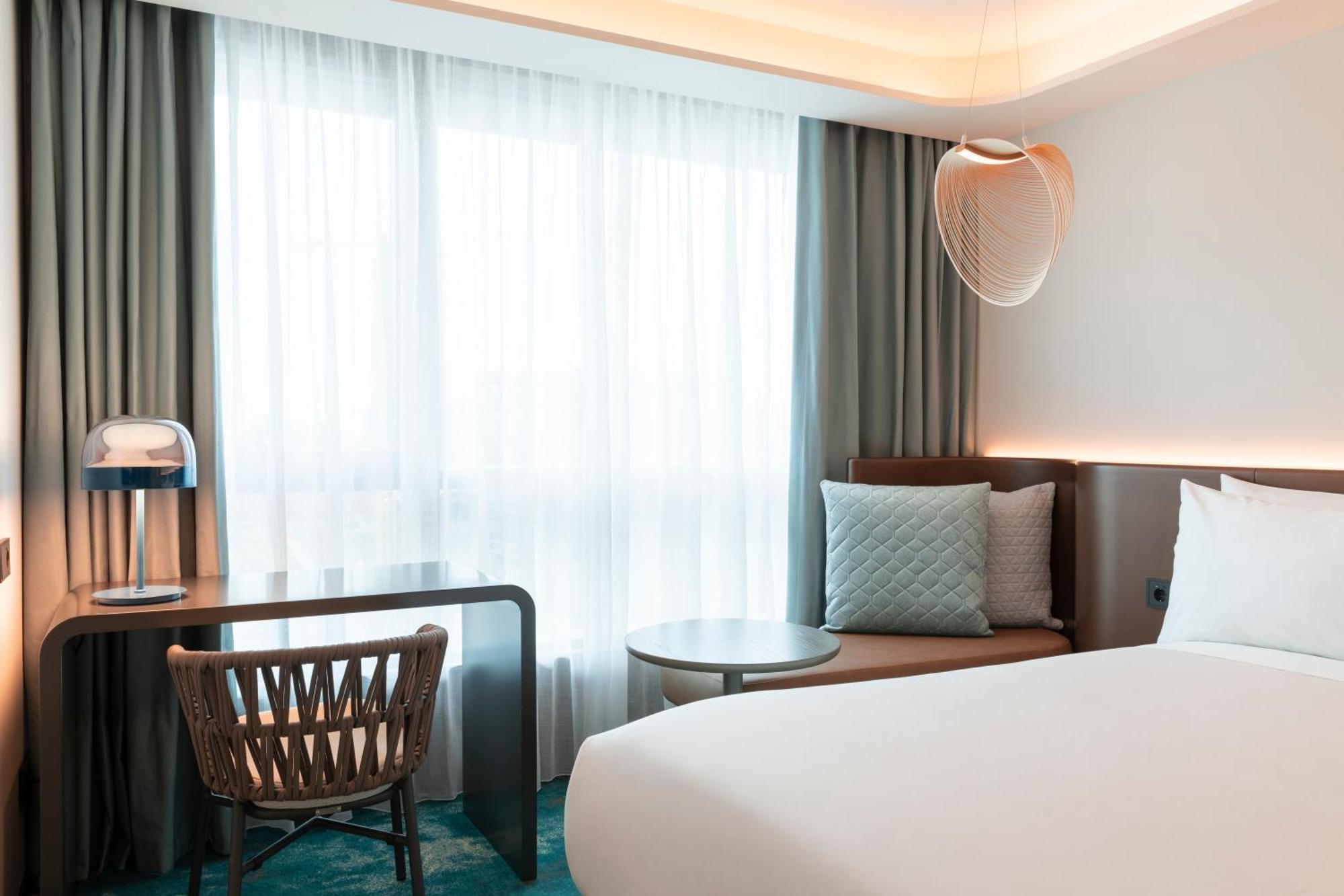 Labtwentytwo Barcelona, A Tribute Portfolio Hotel By Marriott Екстериор снимка